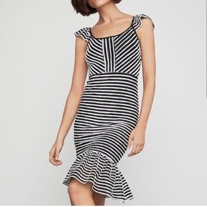BCBGmaxazria Black and White corset striped ruffle flounce tulip Dress small
